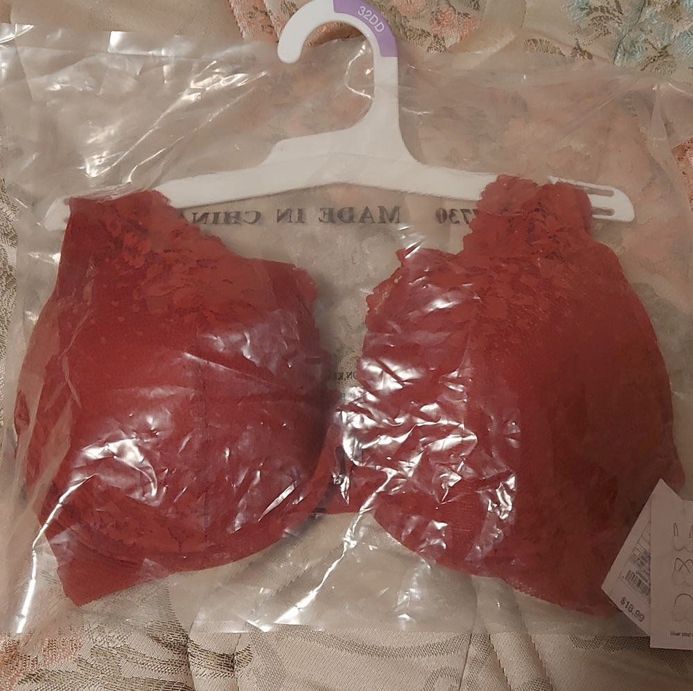 Auden 32DD bra